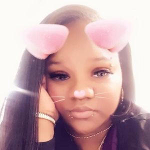 Meet your Posher, Angelica